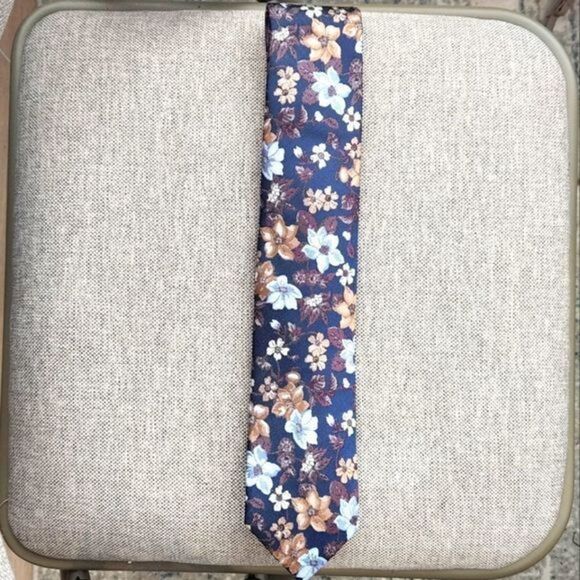 Prestige Menswear Floral Tie‎ - Picture 1 of 3